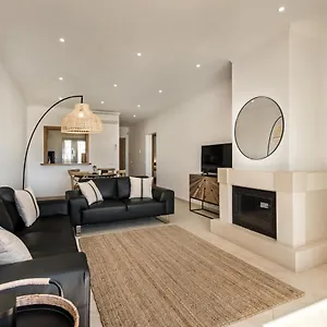 Apartamento Luxurious First Floor Sleeps 4, Carvoeiro (Lagoa)