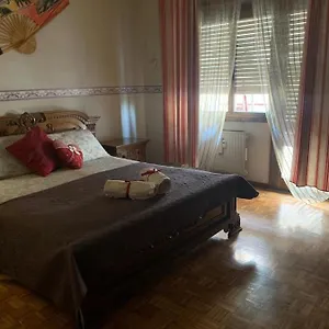 The Family House , Roma Italia